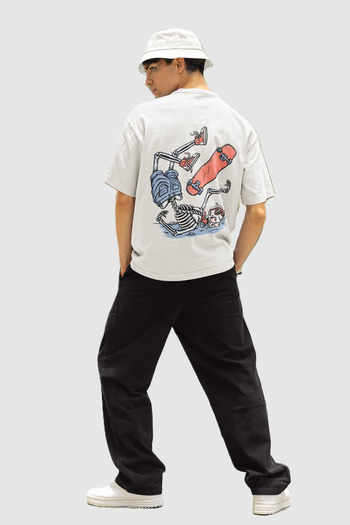 Skateboard  white oversized T-shirts