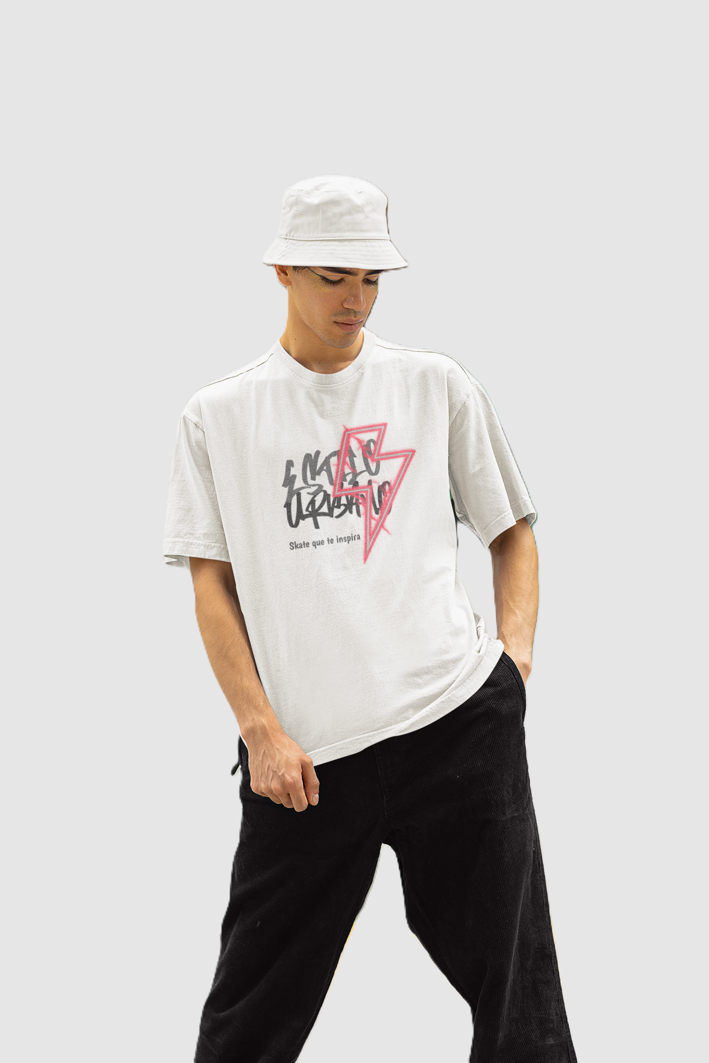 Skateboard  white oversized T-shirts